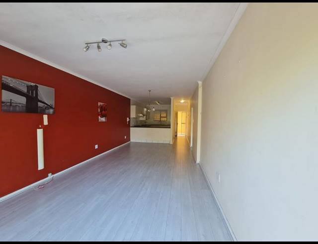 2 BEDROOM TOWNHOUSE FOR SALE IN THE WOLDS